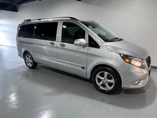2016 Mercedes-Benz Metris Base