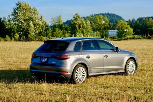 2016 Audi A3 e-tron 1.4T Premium