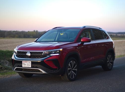 Red 2023 Volkswagen Taos 1.5T SE