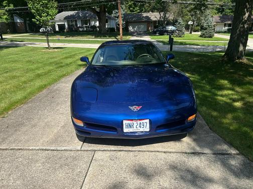 Blue 2004 Chevrolet Corvette Base