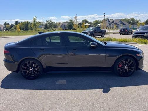 2020 Jaguar XE R-Dynamic S