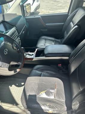 Black 2006 INFINITI QX56 Base