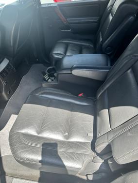 Black 2006 INFINITI QX56 Base