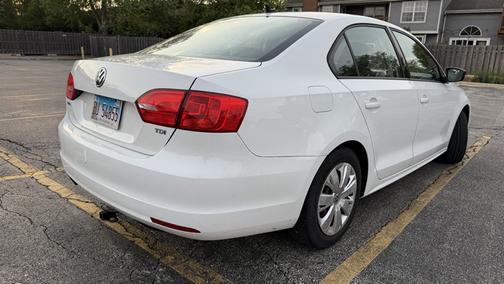 White 2014 Volkswagen Jetta TDI