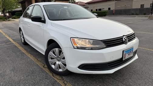 White 2014 Volkswagen Jetta TDI