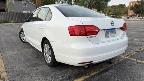 White 2014 Volkswagen Jetta TDI
