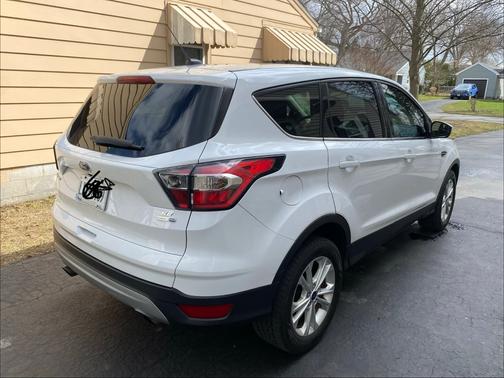 White 2017 Ford Escape SE