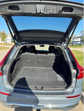 2022 Volvo XC60 Recharge Plug-In Hybrid T8 Inscription