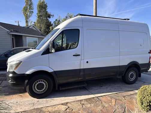 2017 Mercedes-Benz Sprinter 2500 Standard Roof