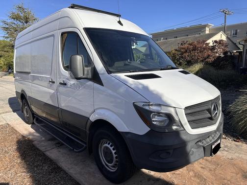 2017 Mercedes-Benz Sprinter 2500 Standard Roof