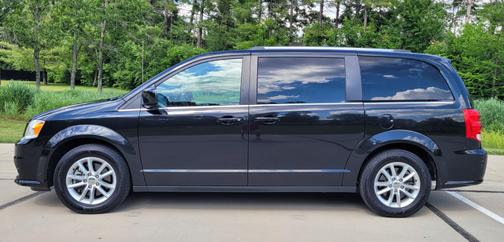 Black 2020 Dodge Grand Caravan SXT