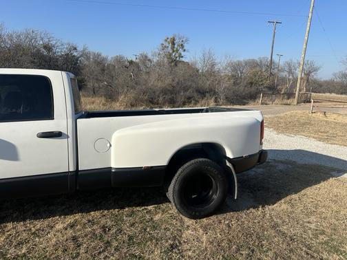 2004 Dodge Ram 3500 Laramie Quad Cab DRW