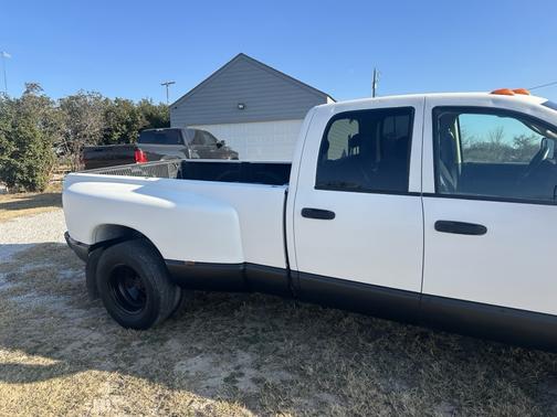 2004 Dodge Ram 3500 Laramie Quad Cab DRW