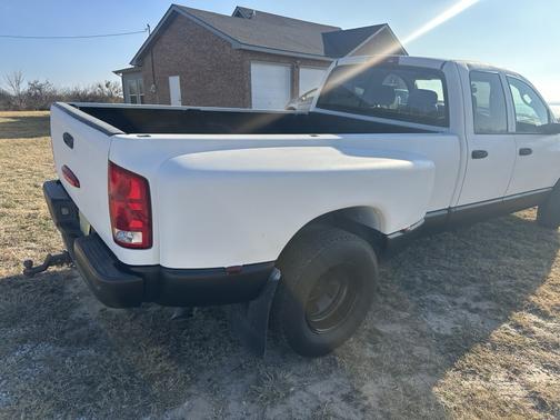 2004 Dodge Ram 3500 Laramie Quad Cab DRW
