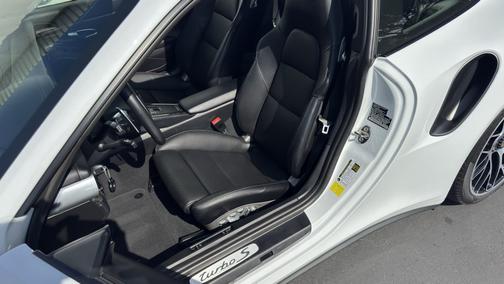 2016 Porsche 911 911 Turbo S