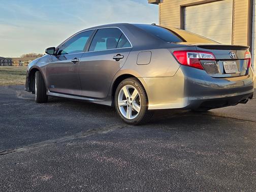 2014 Toyota Camry Hybrid SE Limited Edition