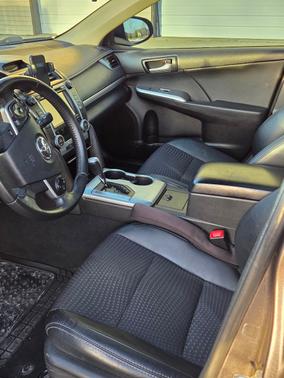 2014 Toyota Camry Hybrid SE Limited Edition