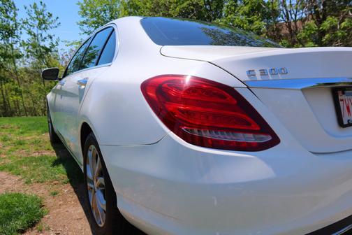 White 2016 Mercedes-Benz C-Class C 300 4MATIC