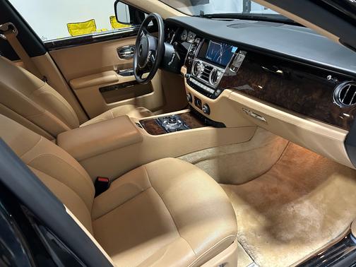 2011 Rolls-Royce Ghost Base