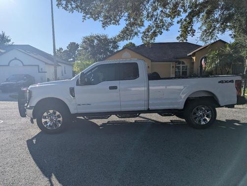 White 2019 Ford F-250 XL