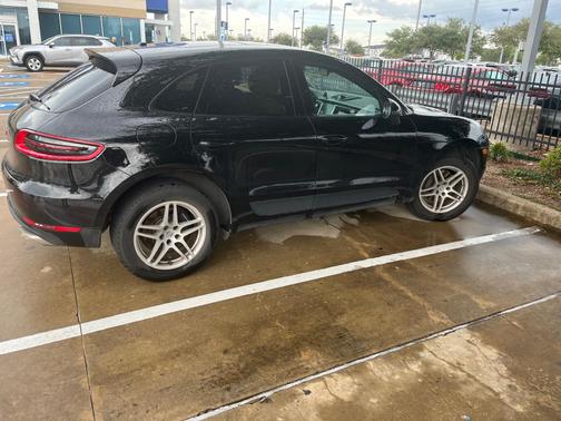 2018 Porsche Macan Macan