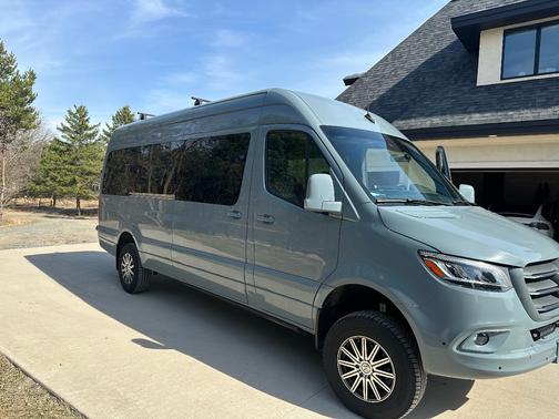2024 Mercedes-Benz Sprinter 2500 High Roof
