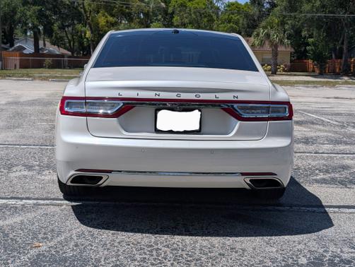 2017 Lincoln Continental Reserve
