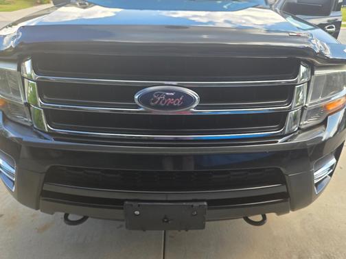 Black 2015 Ford Expedition XLT