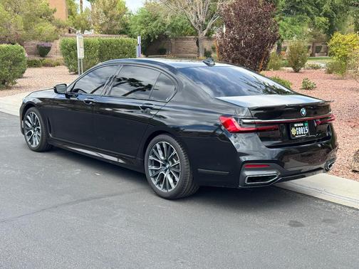 Black 2020 BMW 740 i