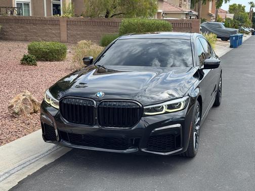 Black 2020 BMW 740 i