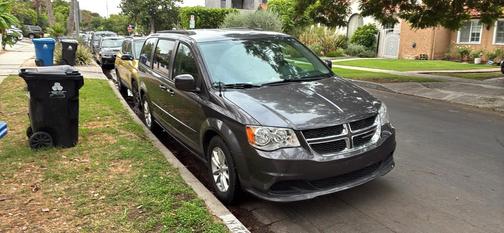 Brown 2016 Dodge Grand Caravan SXT