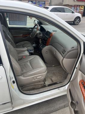 2010 Toyota Sienna XLE