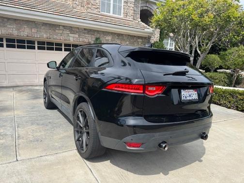2017 Jaguar F-PACE 35t Premium