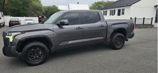 2024 Toyota Tundra Platinum