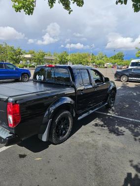 Black 2019 Nissan Frontier SV