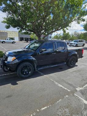 Black 2019 Nissan Frontier SV