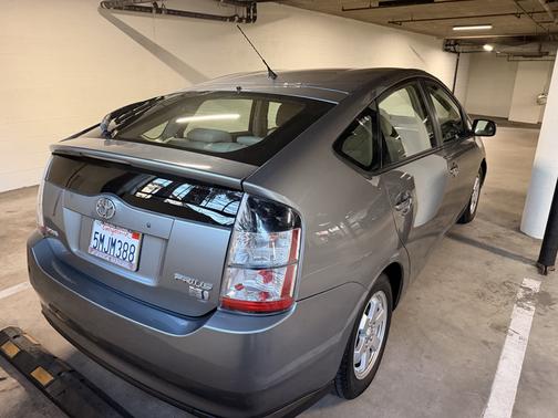 2005 Toyota Prius Base