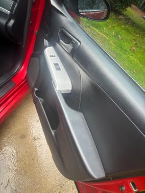 Red 2014 Toyota Camry SE