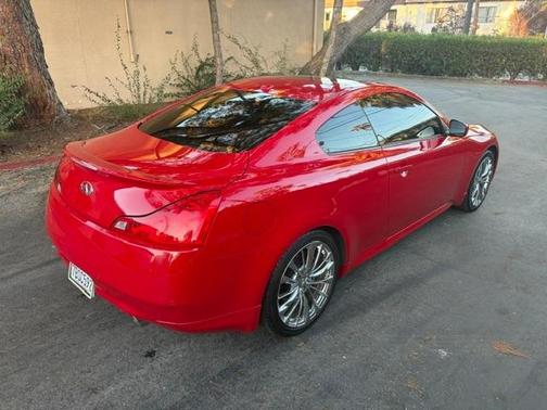 Red 2013 INFINITI G37 Journey