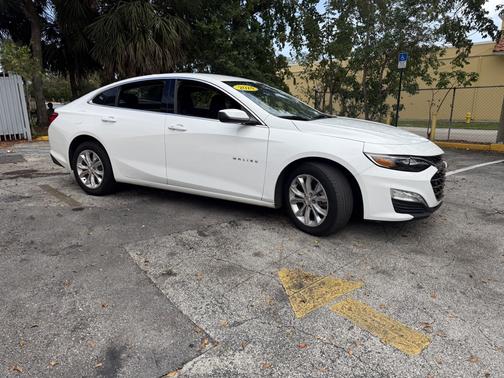 White 2024 Chevrolet Malibu 1LT