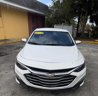 White 2024 Chevrolet Malibu 1LT