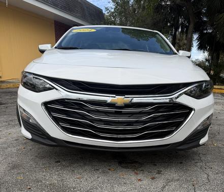 White 2024 Chevrolet Malibu 1LT