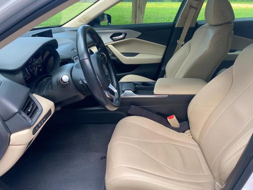 White 2022 Acura TLX Technology