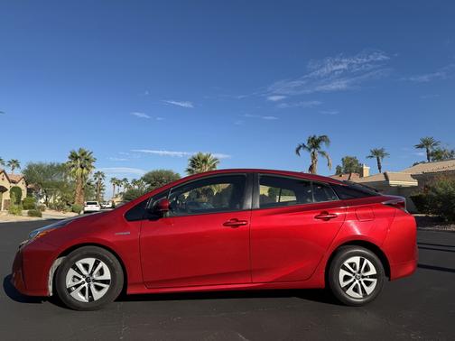 2016 Toyota Prius Three