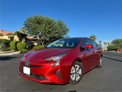 2016 Toyota Prius Three