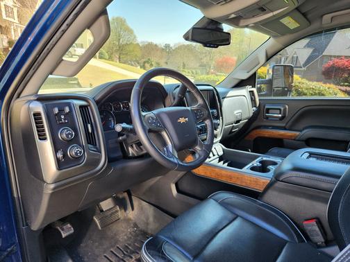 Blue 2018 Chevrolet Silverado 2500 High Country