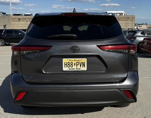 Gray 2020 Toyota Highlander LE