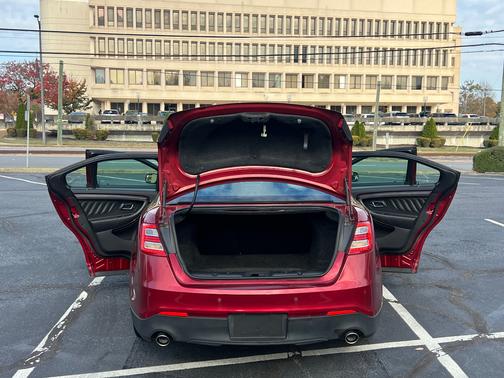 2016 Ford Taurus Limited