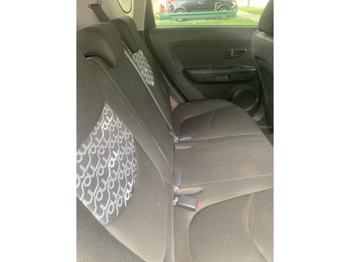 2010 Kia Soul +