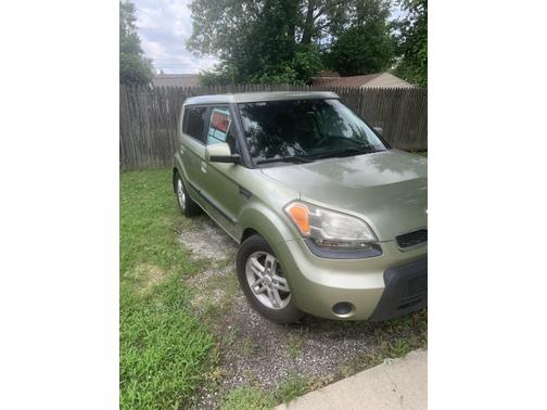 2010 Kia Soul +